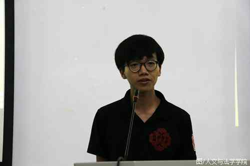 新生管理部常委和副部发言.JPG