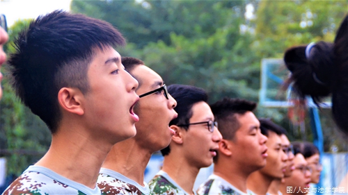 (封面)拉军歌.JPG (封面)拉军歌.JPG